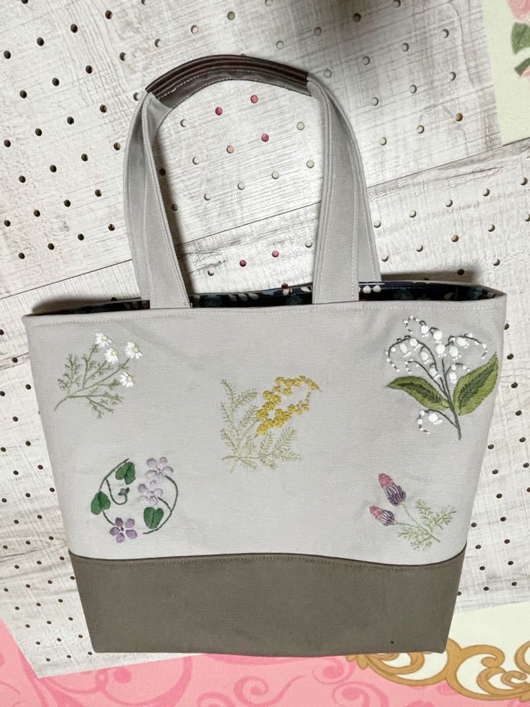 セール，格安 ハンドメイド 切り替えトートバッグ 手刺繍(女性用)｜売買されたオークション情報、yahooの商品情報をアーカイブ公開 - オークファン 女性用