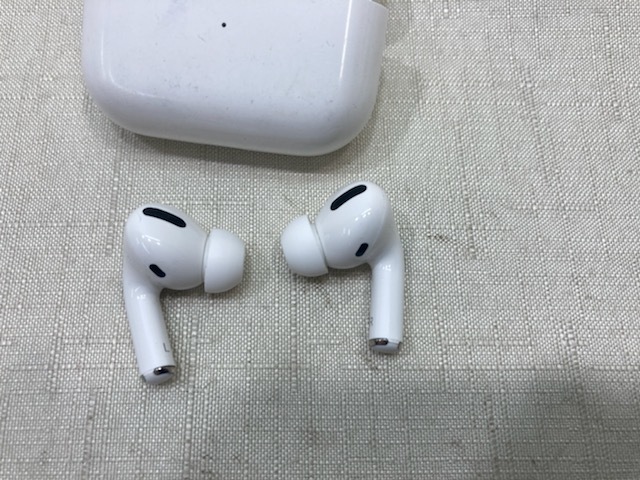 Apple アップル AirPods Pro エアポッズプロ A2084/A2083/A2190