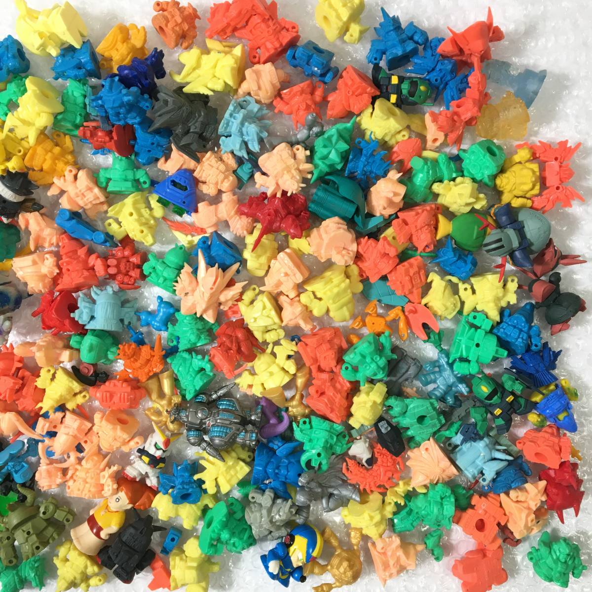 1000円～ 当時物 ガンダム 他 ミニフィギュア 大量おまとめ 約2kg 