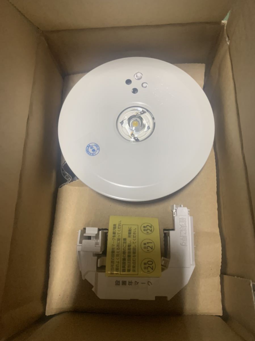 新作登場，定番 パナソニック NNFB90605J 天井埋込型 LED 非常用照明器具 一般型 30分間 リモコン自己点検機能付/埋込穴&phi;100(照明)｜売買されたオークション情報、yahooの商品情報をアーカイブ公開 - オークフ その他
