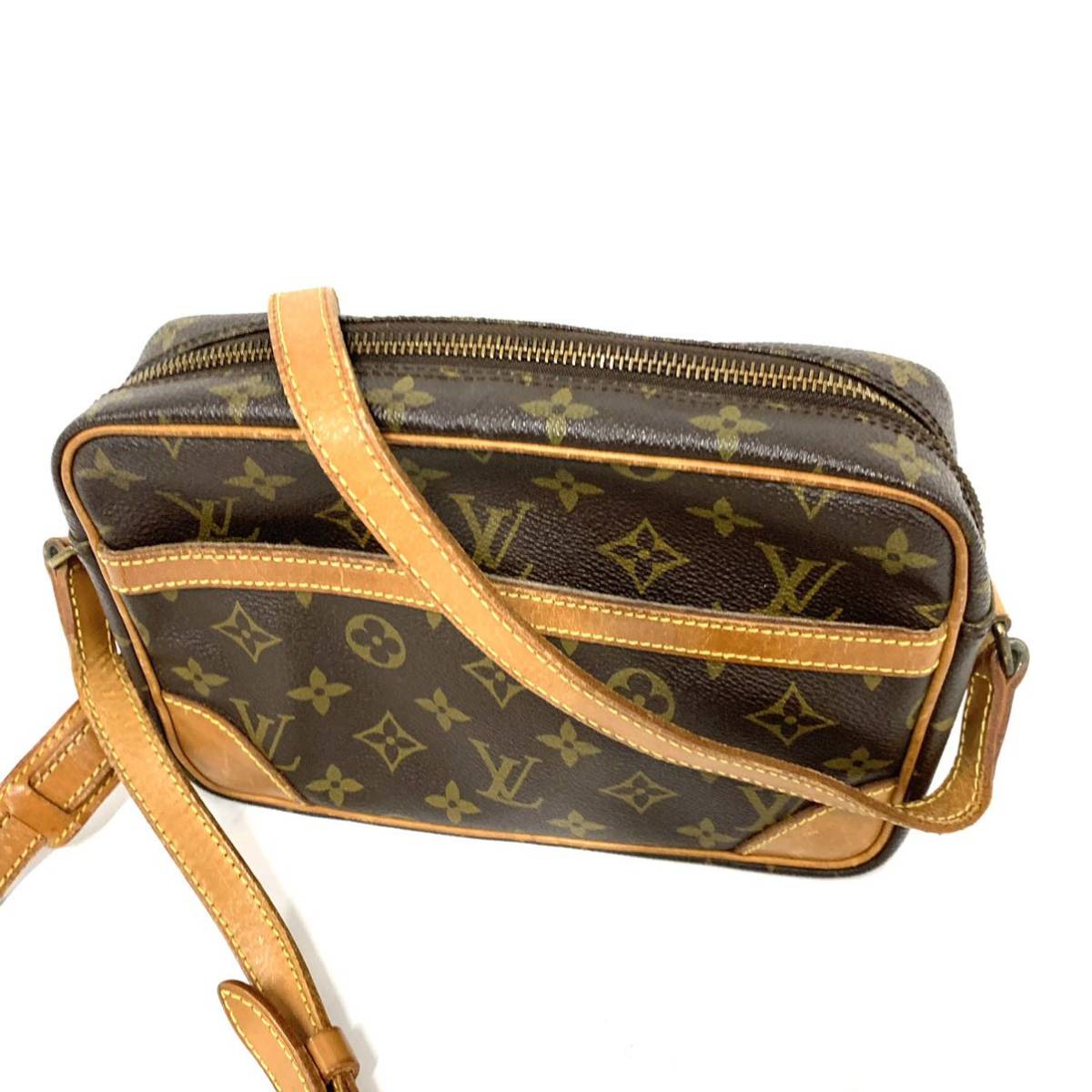 ルイヴィトン LOUIS VUITTON モノグラム トロカデロ24 斜めがけ 