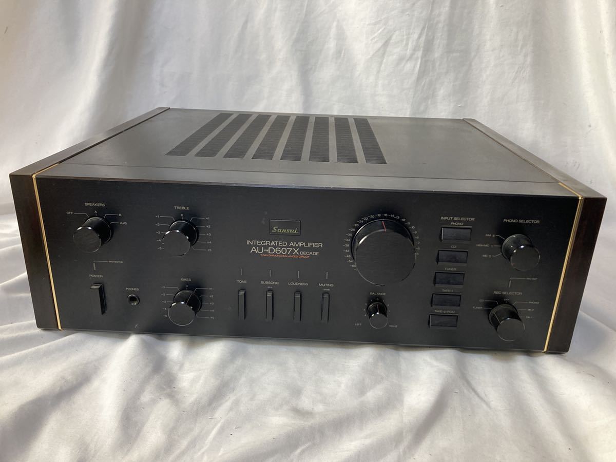 通電確認のみ AU-D607X DECADE Sansuiプリメインアンプ 内部画像あり SANSUI AU-D607X DECADE 通電不可 ジャンク プリメイン