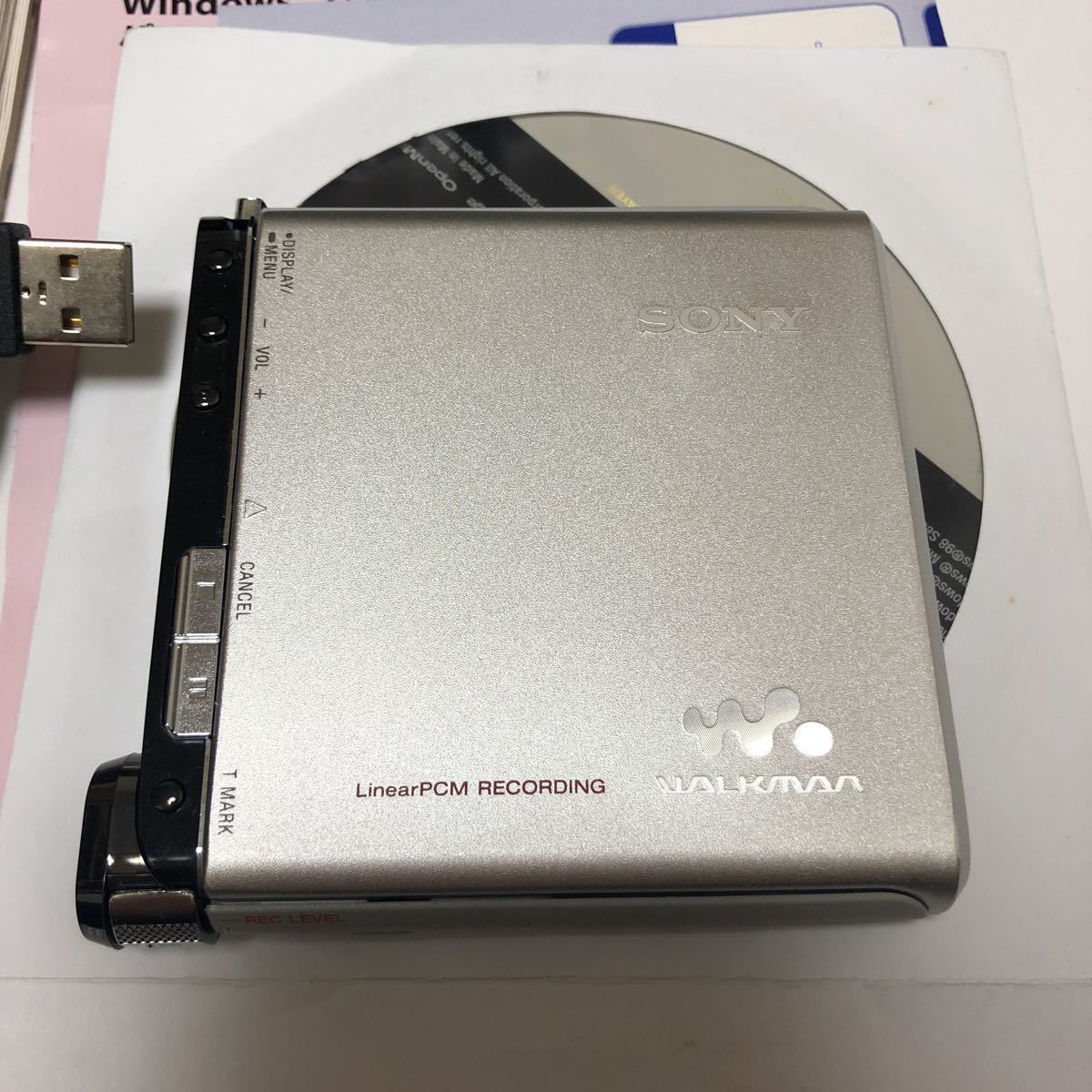 【ジャンク】SONY/ソニー ウォークマン リニアPCM/MDレコーダー Hi-MD MZ-RH1 MD SONY ソニー PCM録音機能搭載 ☆1円 :
