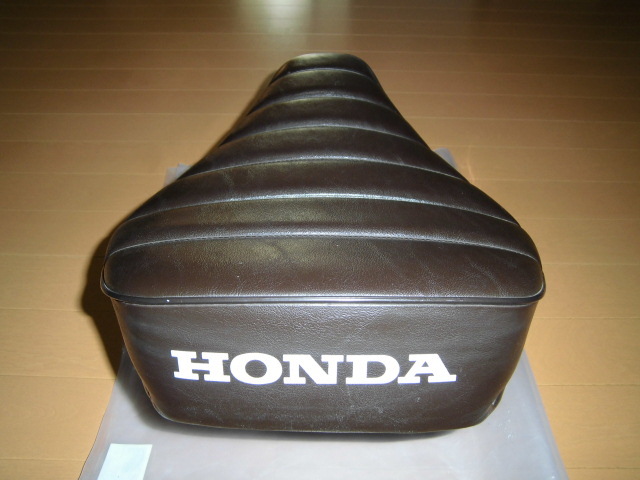 モンキー | 純正 シート ホンダ HONDA Z50J ブラウンの通販 チェック柄 □ホンダ 新品! ウェビックガレージセール 公式通販 モンキーZ50J純正シート Z50J&frasl;AB27 フルノーマル｜オートショップライト｜新車・中古バイクならグーバイク