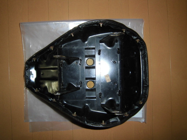 モンキー | 純正 シート ホンダ HONDA Z50J ブラウンの通販 チェック柄 □ホンダ 新品! ウェビックガレージセール 公式通販 モンキーZ50J純正シート Z50J&frasl;AB27 フルノーマル｜オートショップライト｜新車・中古バイクならグーバイク