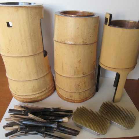 中古 池坊華道 花道具竹花入れ 3個セット＋未使用の剣山2個 生け花 