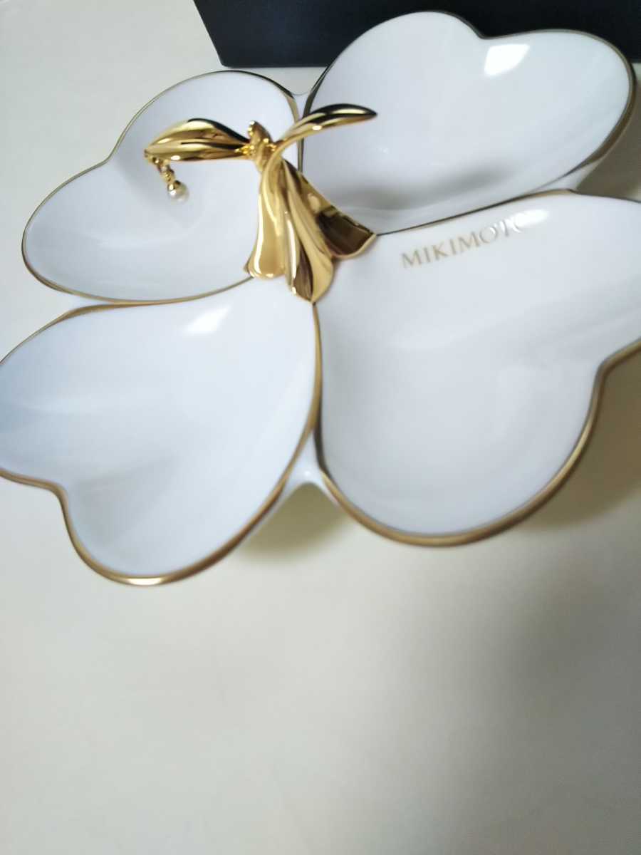 未使用MIKIMOTO ミキモト 150年記念 アクセサリー パール付きトレイ 未使用MIKIMOTO ミキモト 150年記念 アクセサリー パール付きトレイ