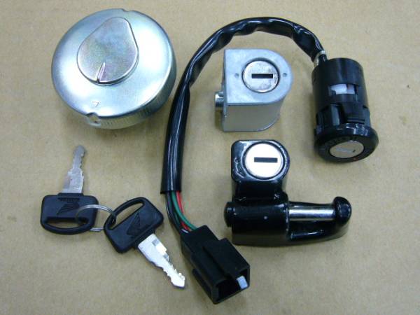 【100%新品，豊富な】 スーパーカブ プレスカブ リトルカブ C50 AA01 C70 C90 HA02 純正 キーセット GCN-010 GCN-000 GBJ-830(ホンダ用)｜売買されたオークション情報、yahooの商品情報をアーカイブ公開 - オークファン ホンダ用