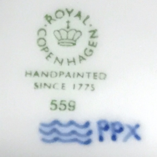 CREATING COPENHAGEN ROYAL ロイヤルコペンハーゲン MOMENTS BASE カタログブック | 札幌の古書店 ビーバーズブックス beaversbooks powered by グラスセット (ロイヤル・コペンハーゲン) 譜を持った