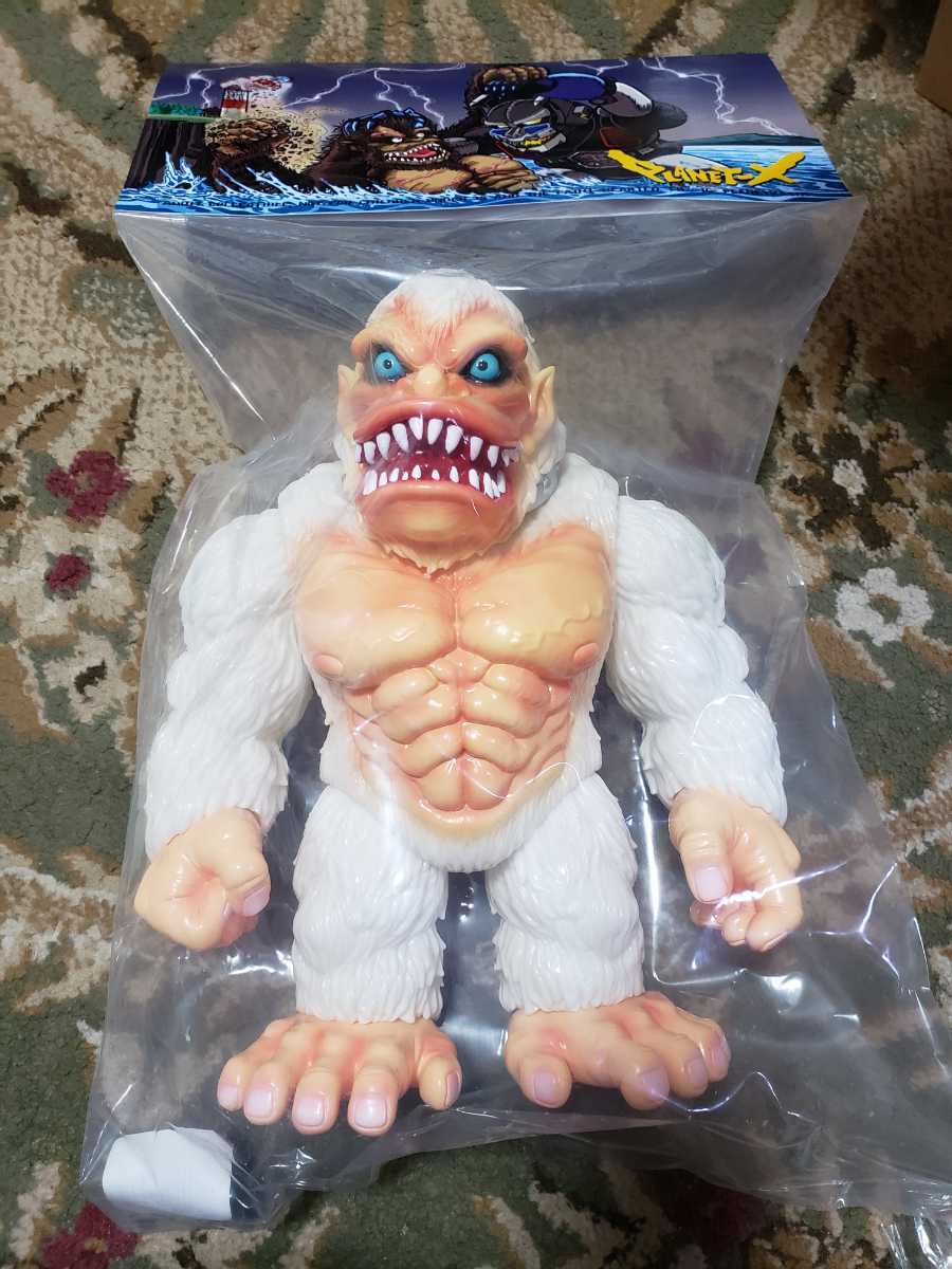 安い，送料無料 PlanetX 墓場の画廊 コラボ GIGATHON GID WHITE ANGRY APE ソフビ(一般)｜売買されたオークション情報、yahooの商品情報をアーカイブ公開 - オークファン 一般