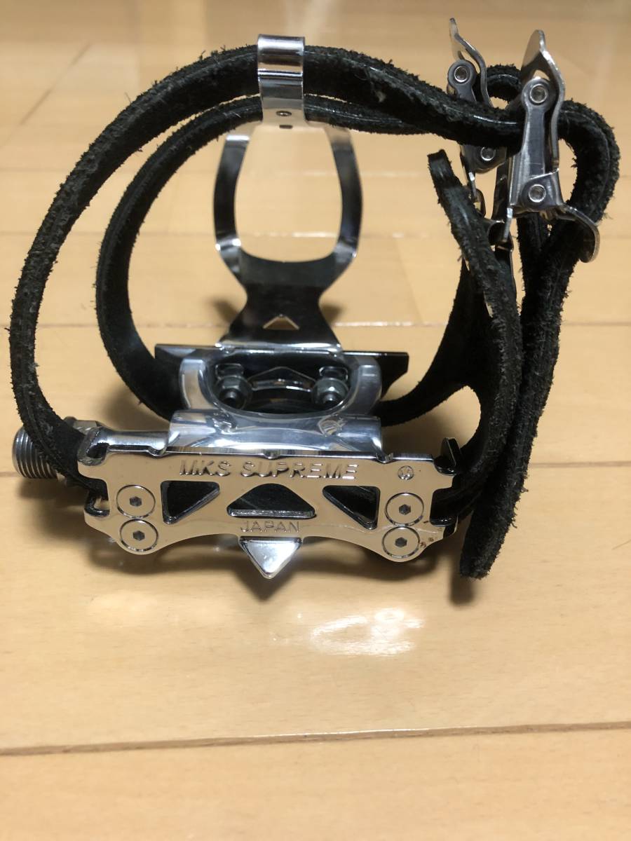MKS SUPREMEシュプリーム　トウクリップ、ストラップ付き ペダル supreme mks トゥクリップ ストラップcadence ピスト マッシュ