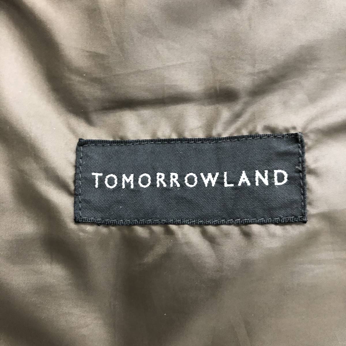 TOMORROWLAND 冬のMUST HAVE ITEMKNIT〜毎年人気の定番ニット | 冬の定番品☆トゥモローランドTOMORROWLANDダウンジャケット 0 トゥモローランド 公式サイト EXCLUSIVE ITEMS WINTER トゥモローランド＞2022年秋冬コレクション 三越伊勢丹オンライン winter &amp;