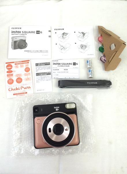 ☆☆富士フイルム　チェキ　instax SQUARE　SQ 6　ブラッシュ ゴールド　インスタントカメラ☆未使用品 SQUARE instax | チェキ8枚入 White BLACK