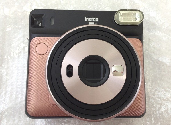☆☆富士フイルム　チェキ　instax SQUARE　SQ 6　ブラッシュ ゴールド　インスタントカメラ☆未使用品 SQUARE instax | チェキ8枚入 White BLACK