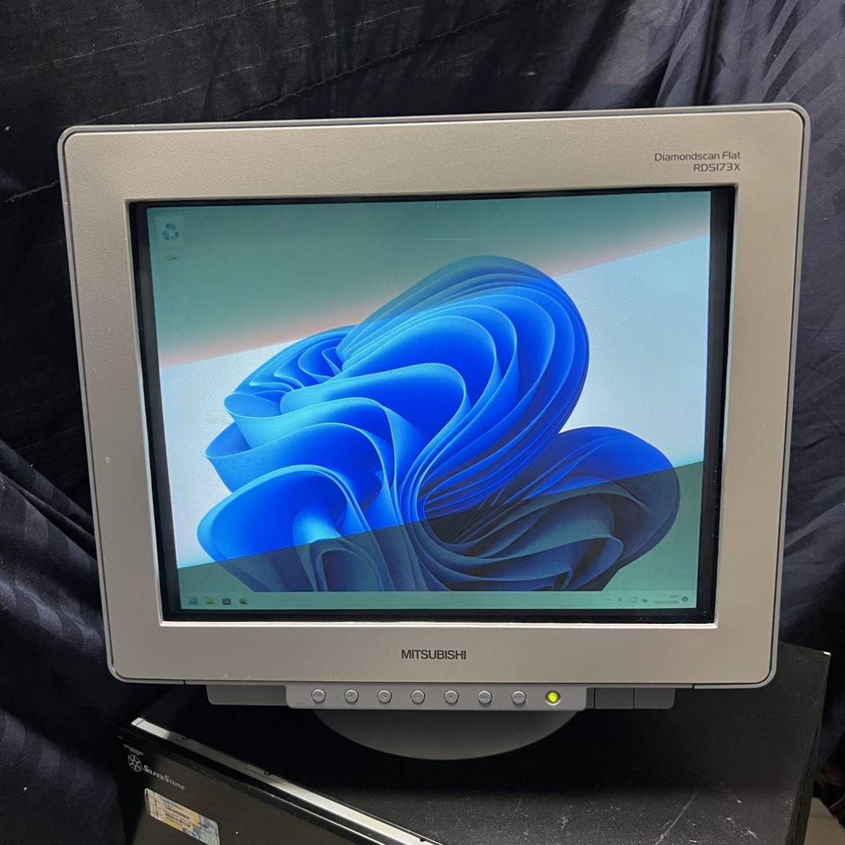 MITSUBISHI CRTモニタ RDS173X 三菱 17インチブラウン管 Yahoo