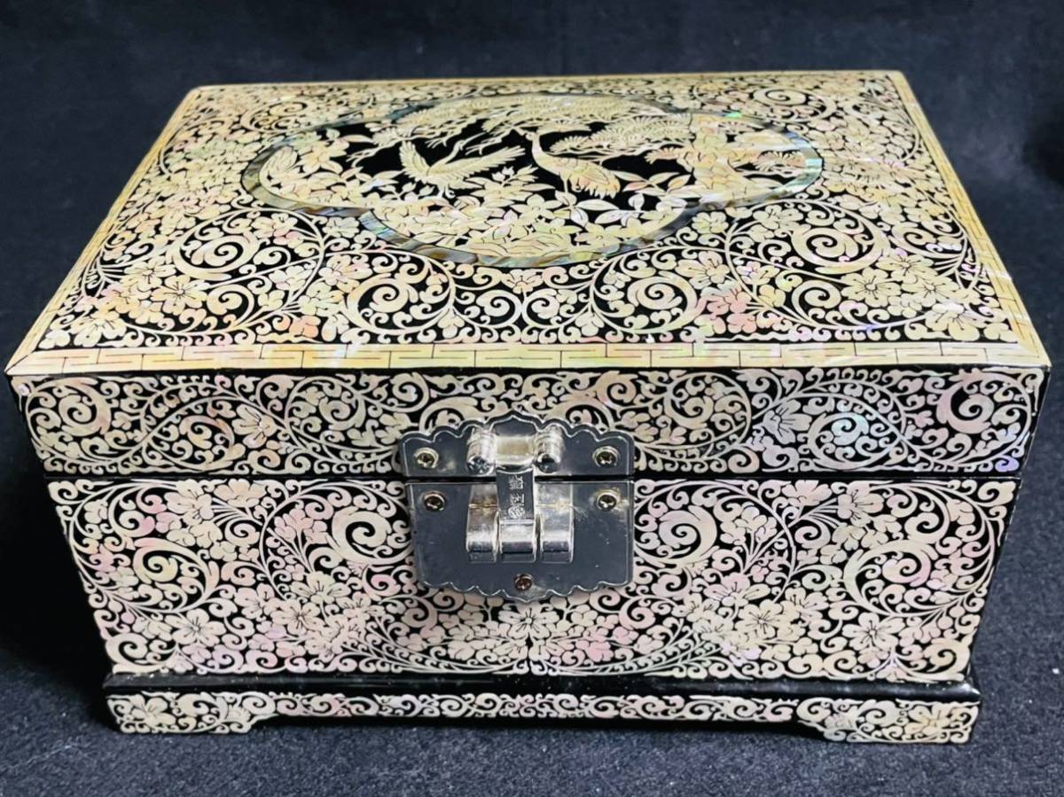 韓国美術 螺鈿細工 ジュエリーボックス | INTER-ANTIQUARIAAT.NL