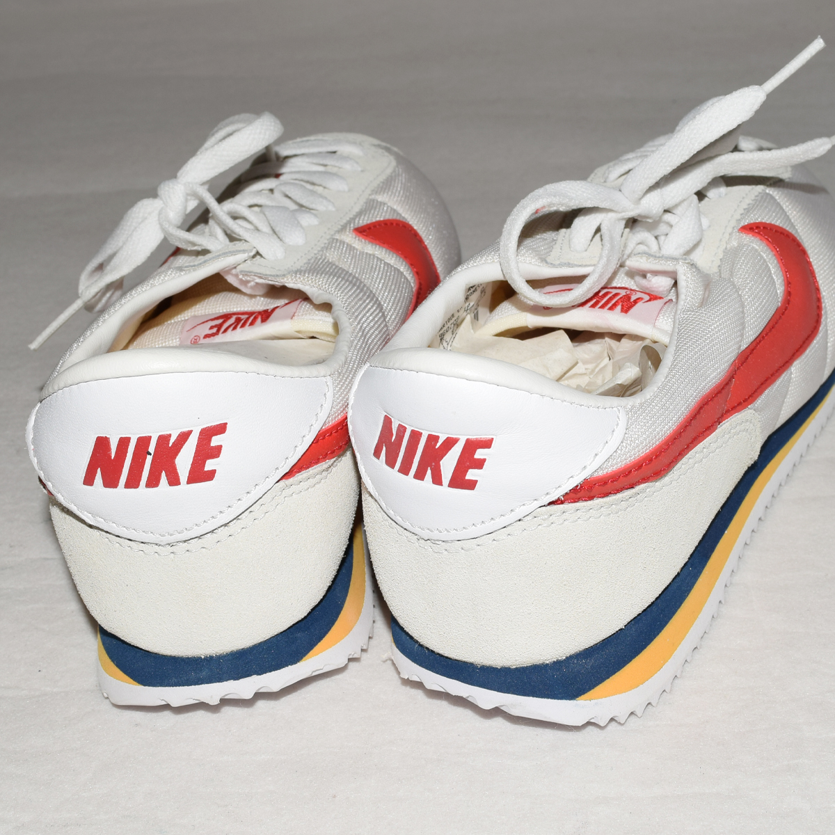 NIKE 80
