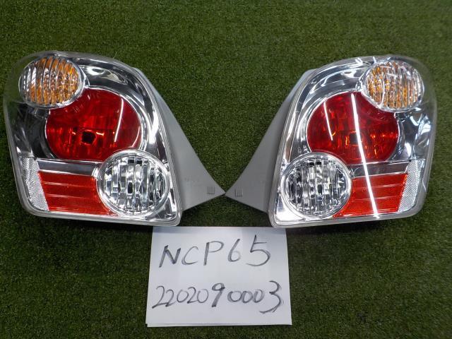 イスト ncp60 前期テールランプ テールライト 左右セット 中古 トヨタ