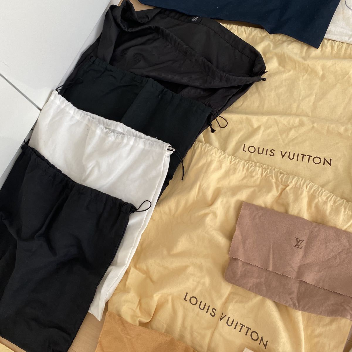 LOUIS VUITTON CHANEL ロエベ YSL GUCCI BVLGARI FENDI Dior celine PRADA Burberry 袋 布袋 まとめ売り ブランド BOTTEGA VENETA 保存袋 Louis Luxury Saint 0 Century Why