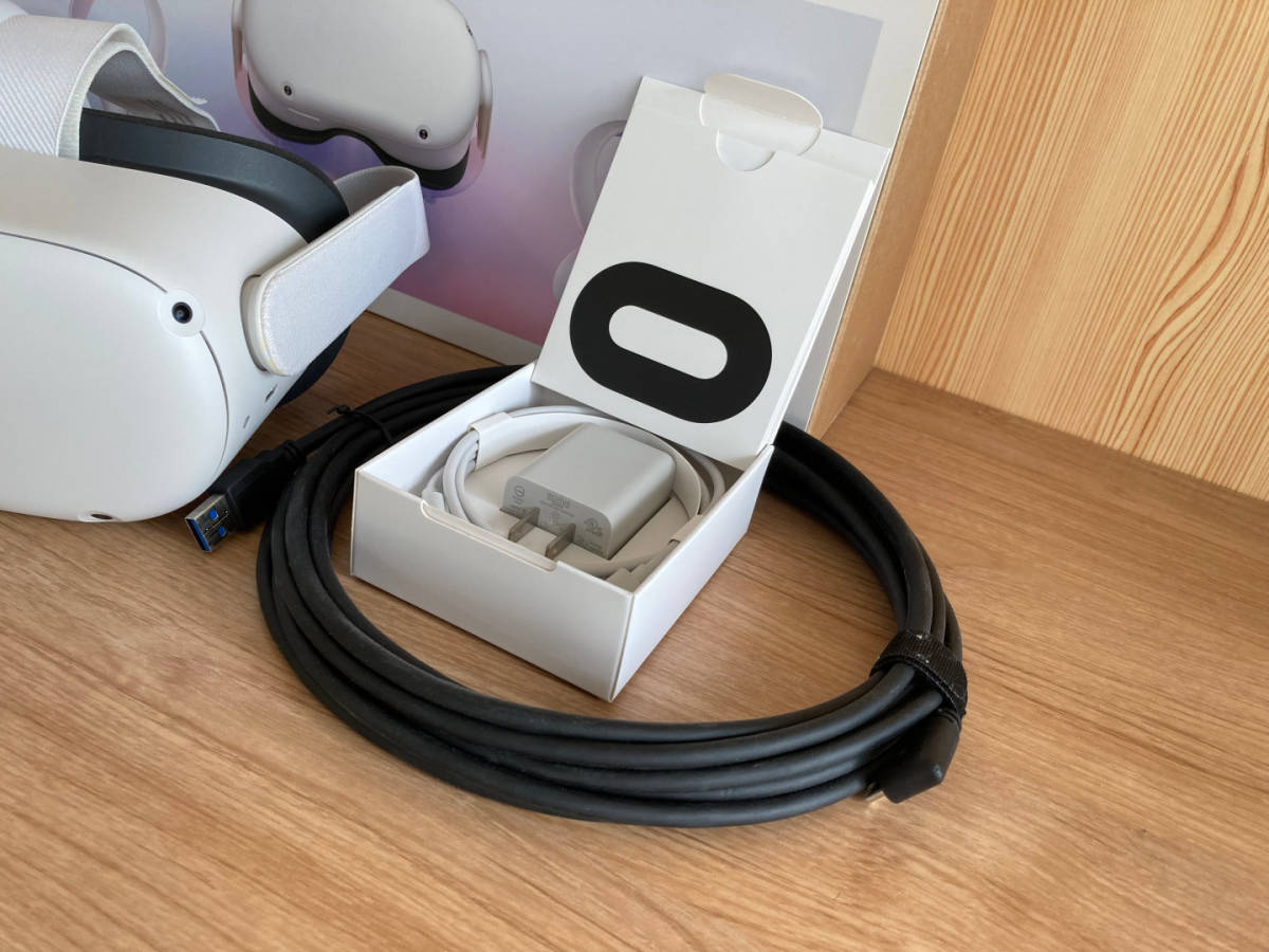 送料無料】中古 Facebook フェイスブック Oculus Quest 2 64GB ライト 
