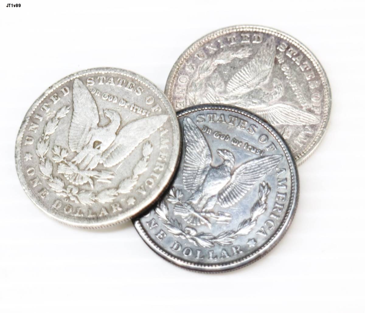 アメリカ アメリカの1ドル銀貨「モルガンダラー銀貨」の本物と偽物の