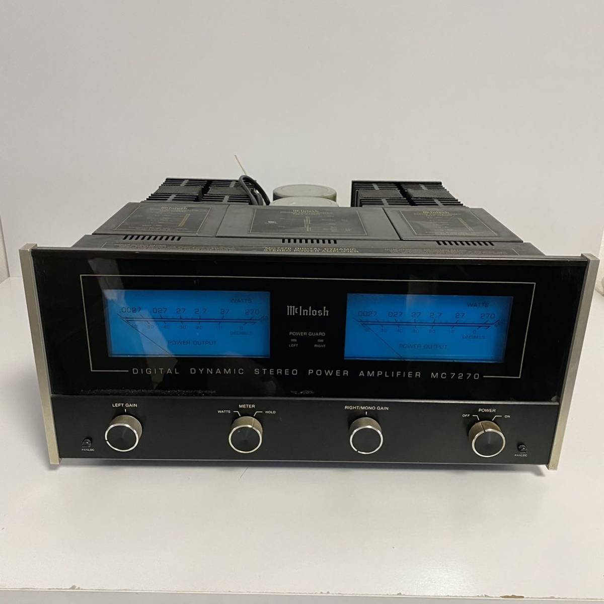 ☆ McIntosh マッキントッシュ MC7270 パワーアンプ 【通電OK】中古 現状品 McIntosh マッキントッシュ MC7270 with MC7270の仕様 0