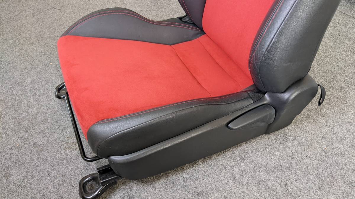 ZN6 86 GT Limited 純正アルカンターラ×レザーシート 運転席/助手席2脚 