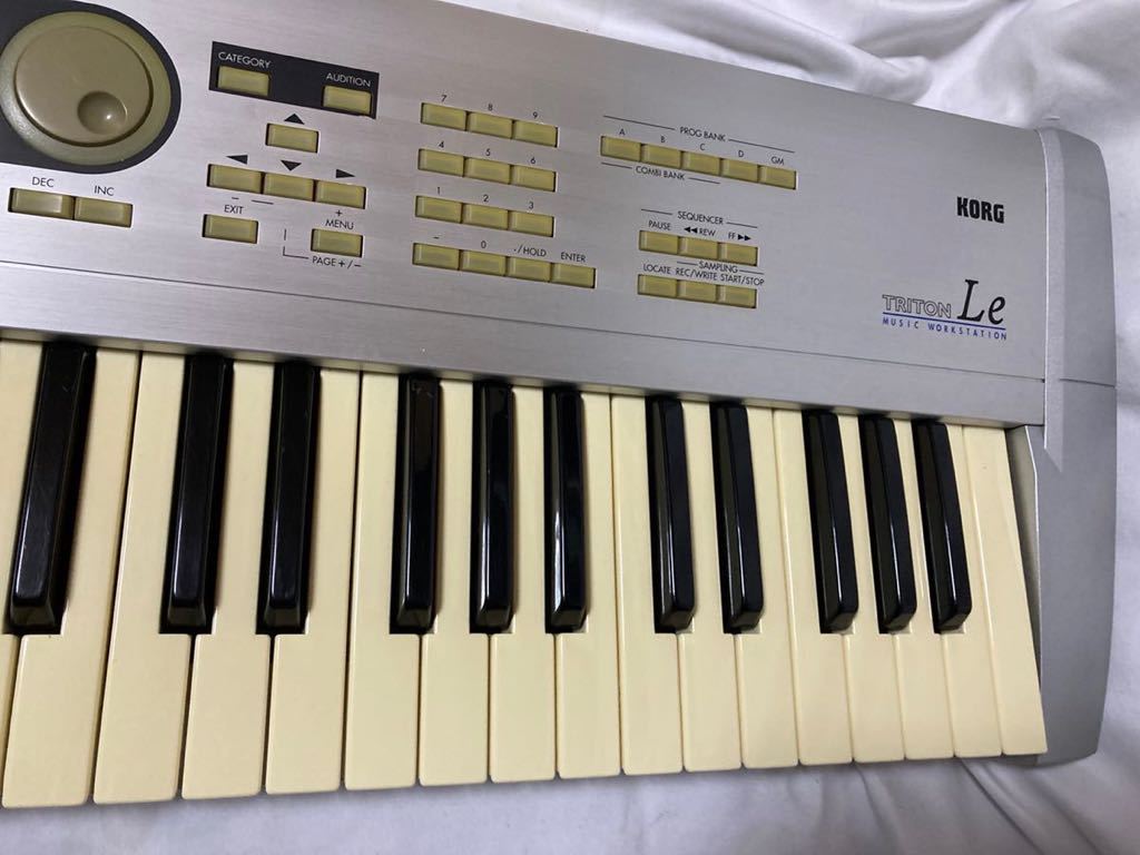KORG TRITON LE 61 シンセサイザー キーボード トライトン 【公式通販】