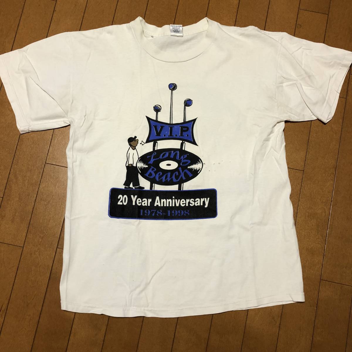 人気，格安 古着 LONG BEACH LA 20th Years eightball 発売記念T サイズL 90s gangsta エイトボール ギャングスタ レコード屋 ラップT(Tシャツ)｜売買されたオークション情報、yahooの商品情報をアーカイブ公開 - オーク Tシャツ