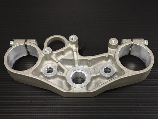 ヤマハ歪み無しWR250R X用純正トップブリッジ ヤマハ歪み無しWR250R X用純正トップブリッジ