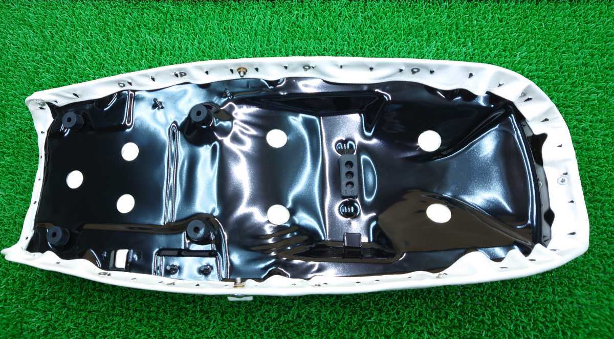新品！ ホワイト、白！ CB400F 旧ヨンフォア タックロールシート(社外 
