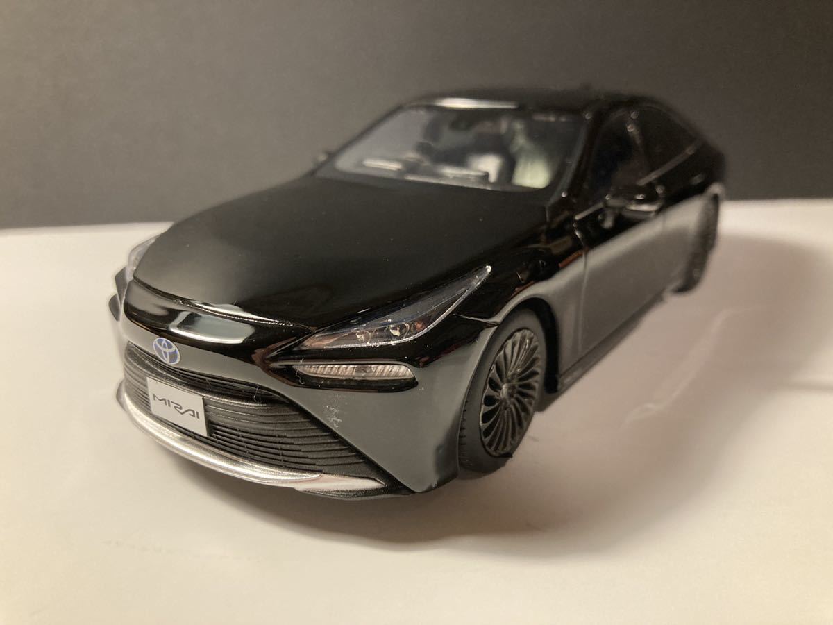MIRAI トヨタ ミライ 1/30ミニカー 希少 非売品(乗用車)｜売買された