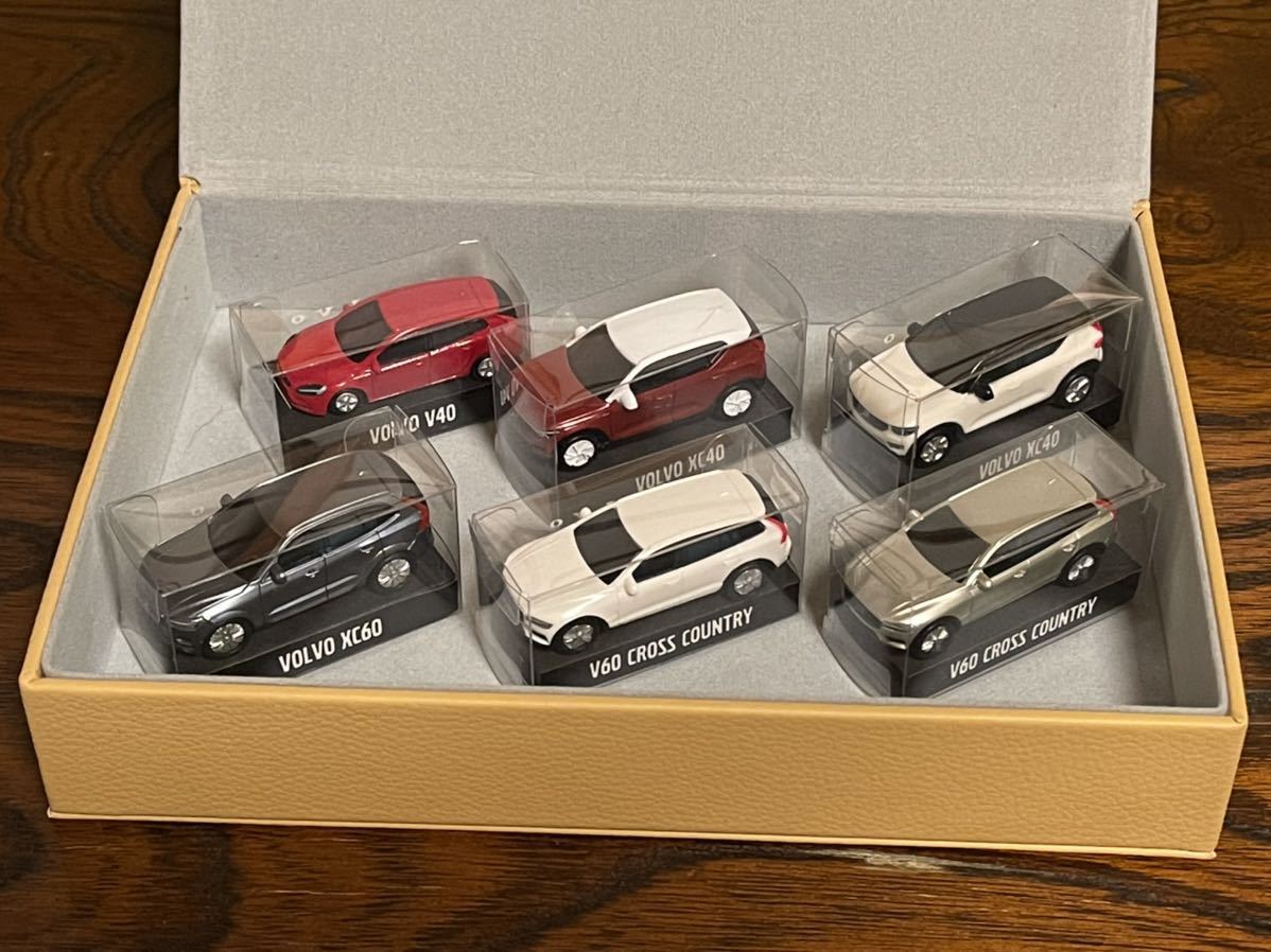 VOLVO ミニカーセット XC40 V40 V60 XC60 ボルボ・オリジナルミニカー6台セット・V40/XC40/XC60/V60クロス