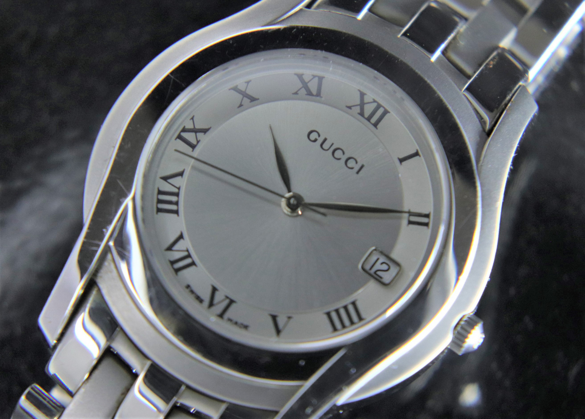 美品】 GUCCI 5500M グッチ メンズ腕時計 シルバーカラー クォーツ 3針 
