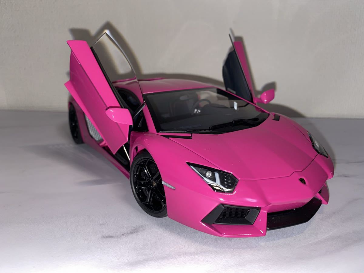 1円スタート オートアート 1 18 ランボルギーニ アヴェンタドール ピンク 乗用車 売買されたオークション情報 Yahooの商品情報をアーカイブ公開 オークファン Aucfan Com