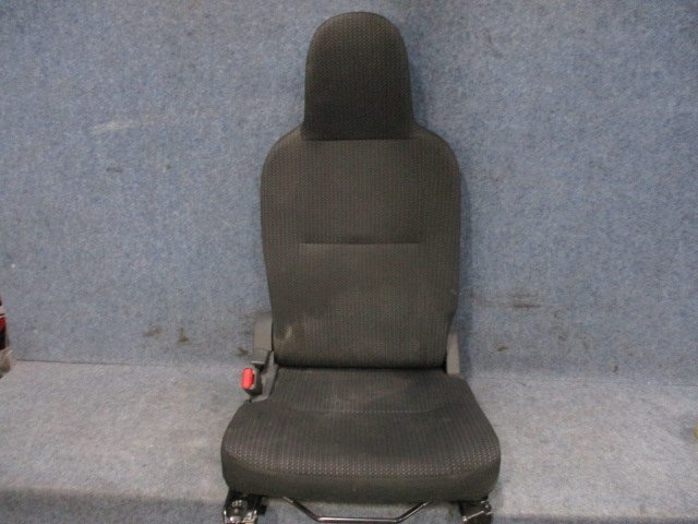 R2/9 ハイゼット 5BD-S331V 左フロントシート ブラック系 汚れ多数 トリムNO/FE20 助手席シート ハイゼット S321V ハイゼットカーゴ カーゴ フロント用 （BL13082