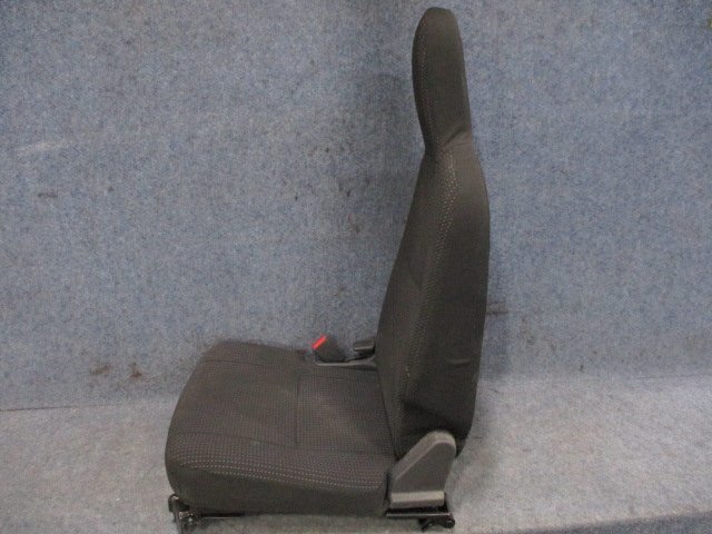 R2/9 ハイゼット 5BD-S331V 左フロントシート ブラック系 汚れ多数 トリムNO/FE20 助手席シート ハイゼット S321V ハイゼットカーゴ カーゴ フロント用 （BL13082