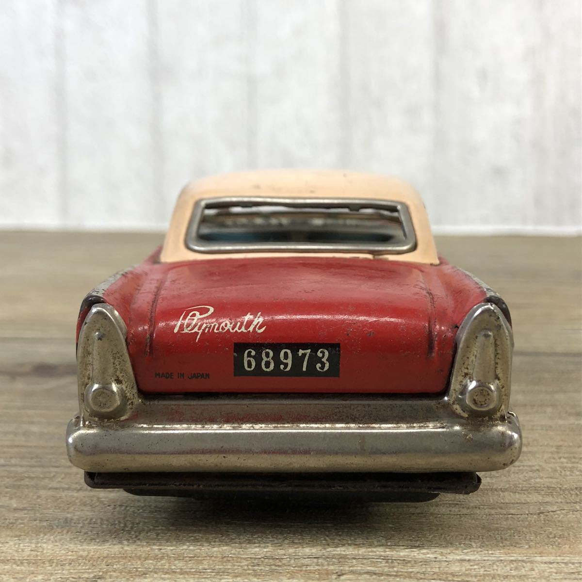萬代屋50s プリムス フューリー コンバーチブル白ブリキtin