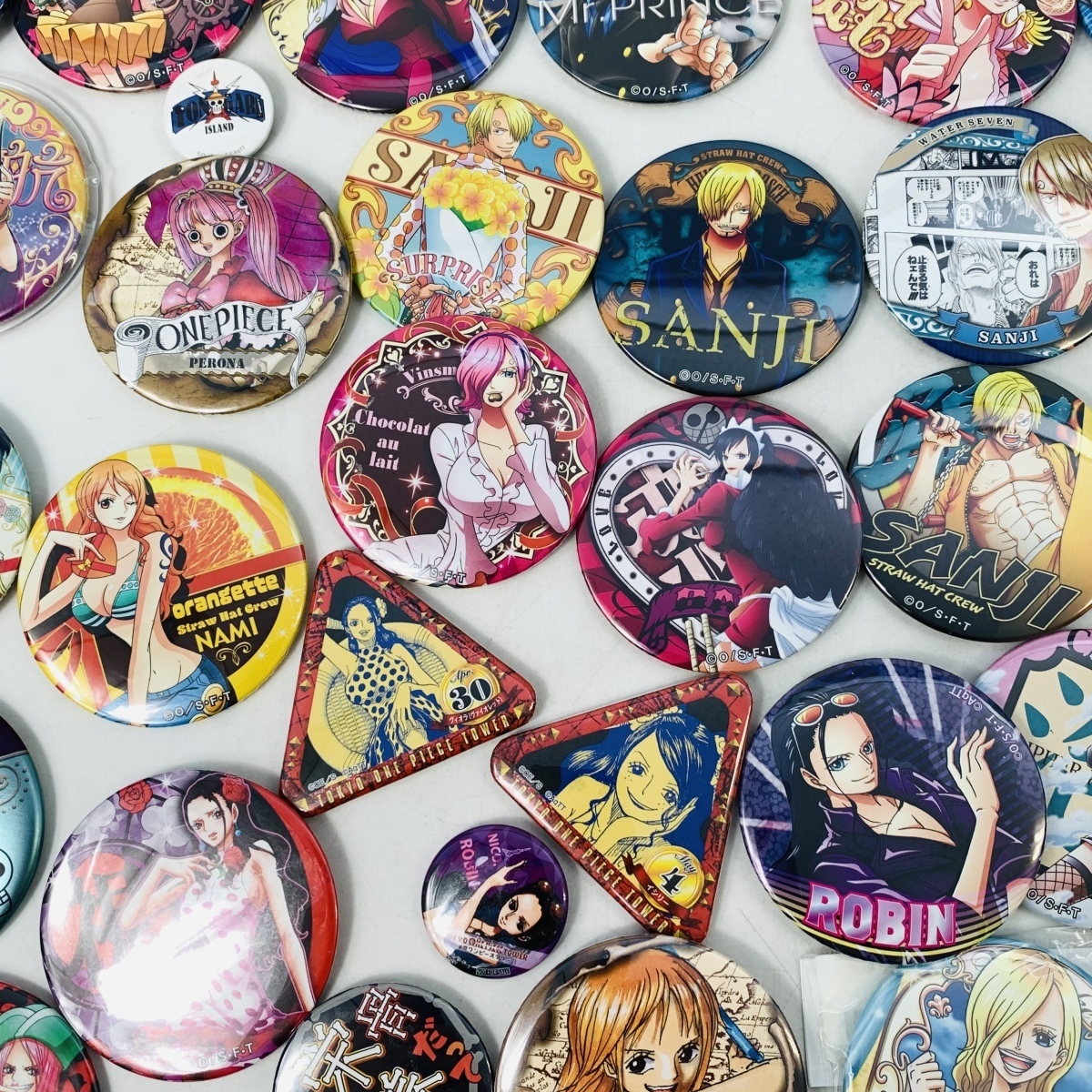 品 ワンピース 缶バッジ ラバーストラップ 鏡 パスケース グッズまとめセット One Piece 売買されたオークション情報 Yahooの商品情報をアーカイブ公開 オークファン Aucfan Com