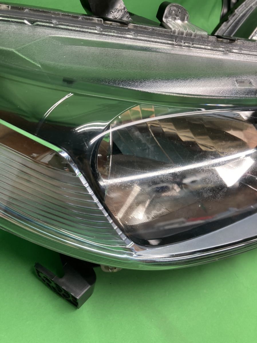 ホンダ フィットハイブリッド GP5 GP6 後期用 ヘッドライト 左右セット