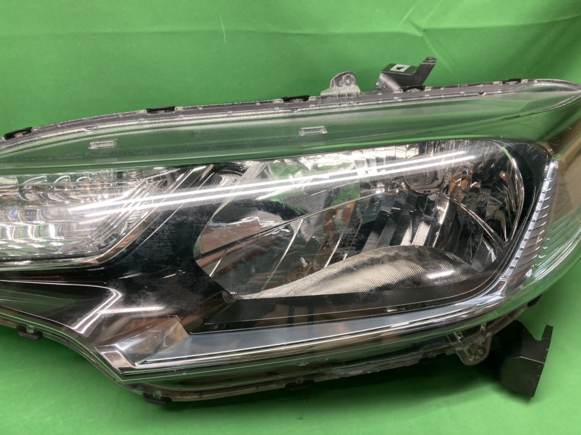 ホンダ フィットハイブリッド GP5 GP6 後期用 ヘッドライト 左右セット