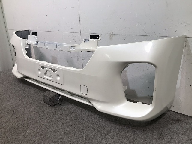 キャラバン NV350 標準 E26 純正 後期 フロントバンパー 62022 5YE0H ブリリアントホワイトパール カラーNo.QAB 日産(106752) キャラバン E26 NV350 フロント バンパー 0