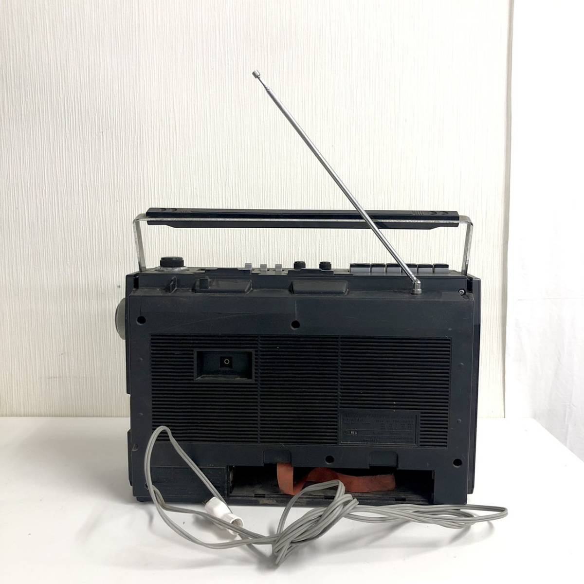 美品！動作品TRK-5240 ラジカセHITACHI/日立FM/SW/MWラジオ 4803/ HITACHI TRK-5240 ラジカセ FM/SW/MW RADIO CASSETTE RECORDER