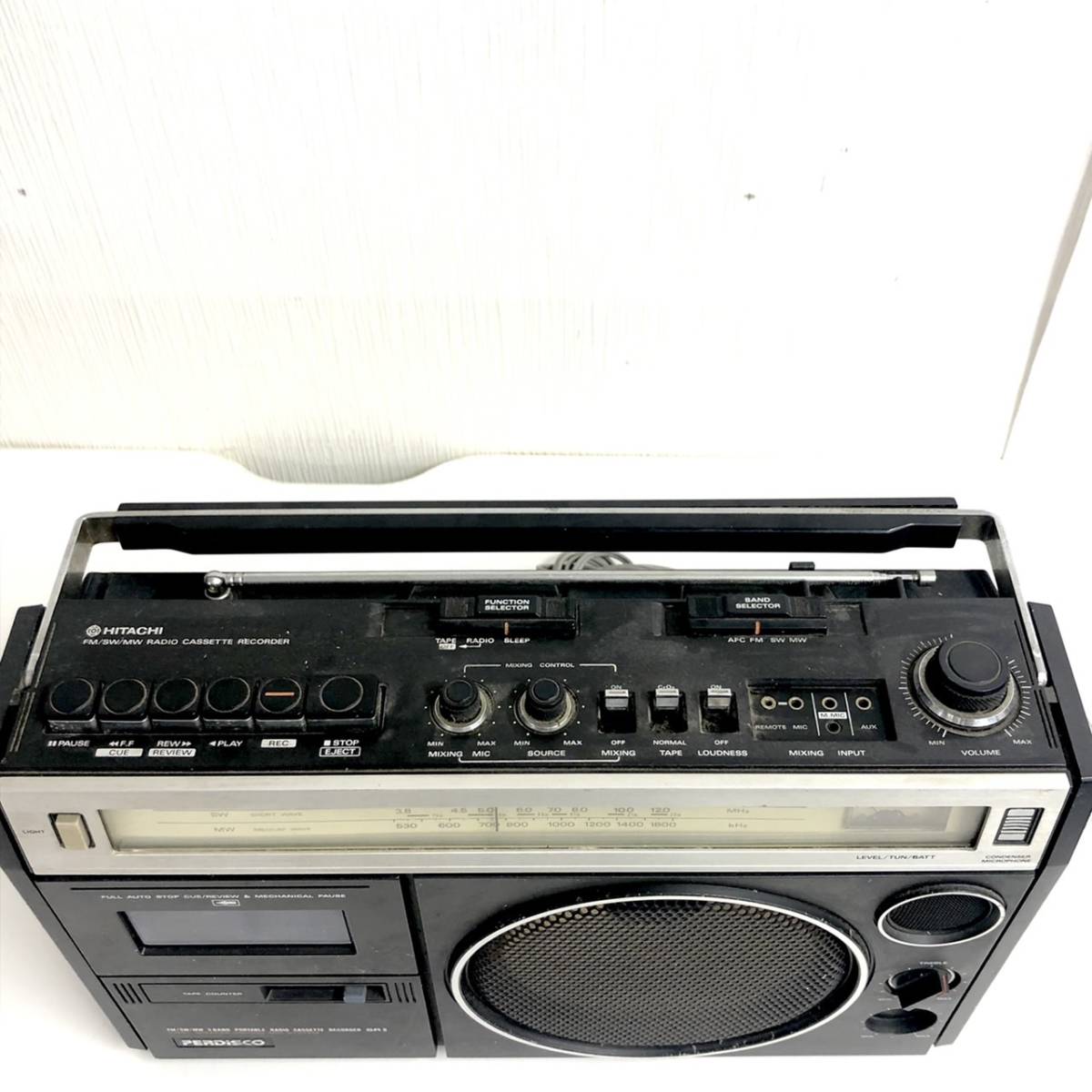 4803/ HITACHI TRK-5240 ラジカセ FM/SW/MW RADIO CASSETTE RECORDER