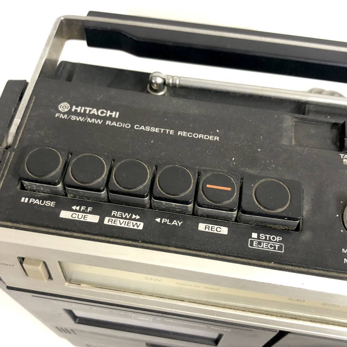 4803/ HITACHI TRK-5240 ラジカセ FM/SW/MW RADIO CASSETTE RECORDER