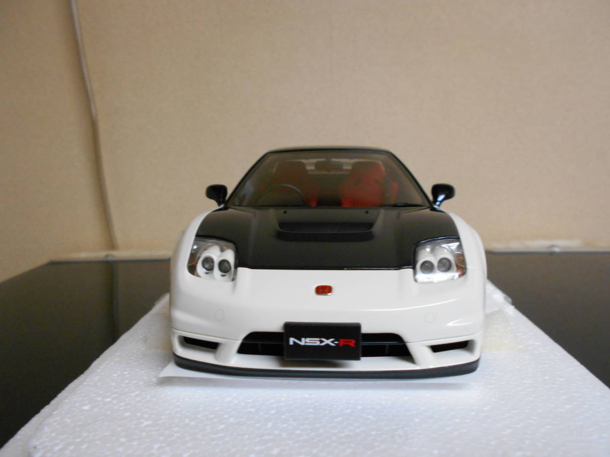 オートアート 1/18 ホンダ NSX-R NA2 チャンピオンシップホワイト/ブラックカーボン 未展示品(乗用車)｜売買されたオークション情報、yahooの商品情報をアーカイブ公開 - オークファン 乗用車