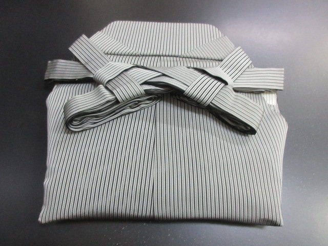 ☆中古☆ 1円 正絹 仙台平 男性用『茶喜謹製』縞 ヘラ付き 紐下92.5cm 