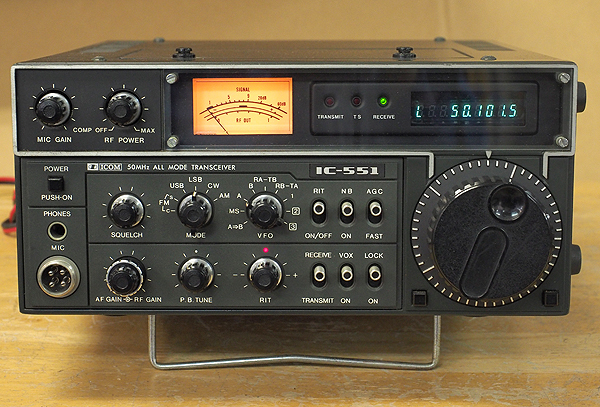 50MHzアマチュア無線機 ICOM IC-551 FMユニット付 トランシーバー