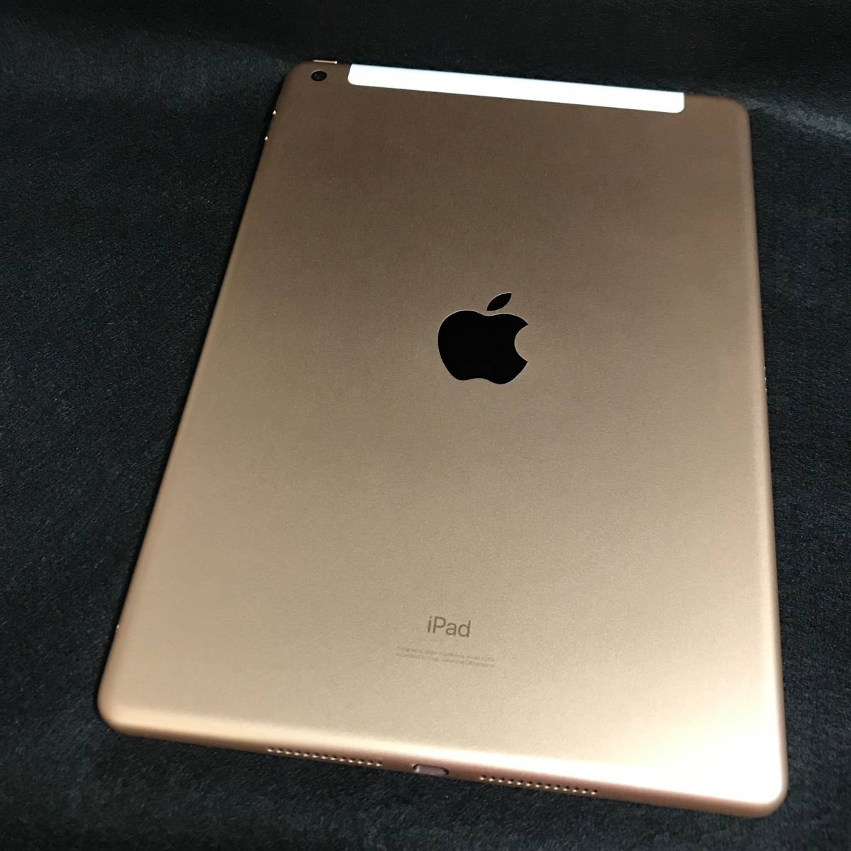 美品/SIMフリー】iPad 第7世代 32GB Wi-Fi＋Cellular［MW6D2J/A 