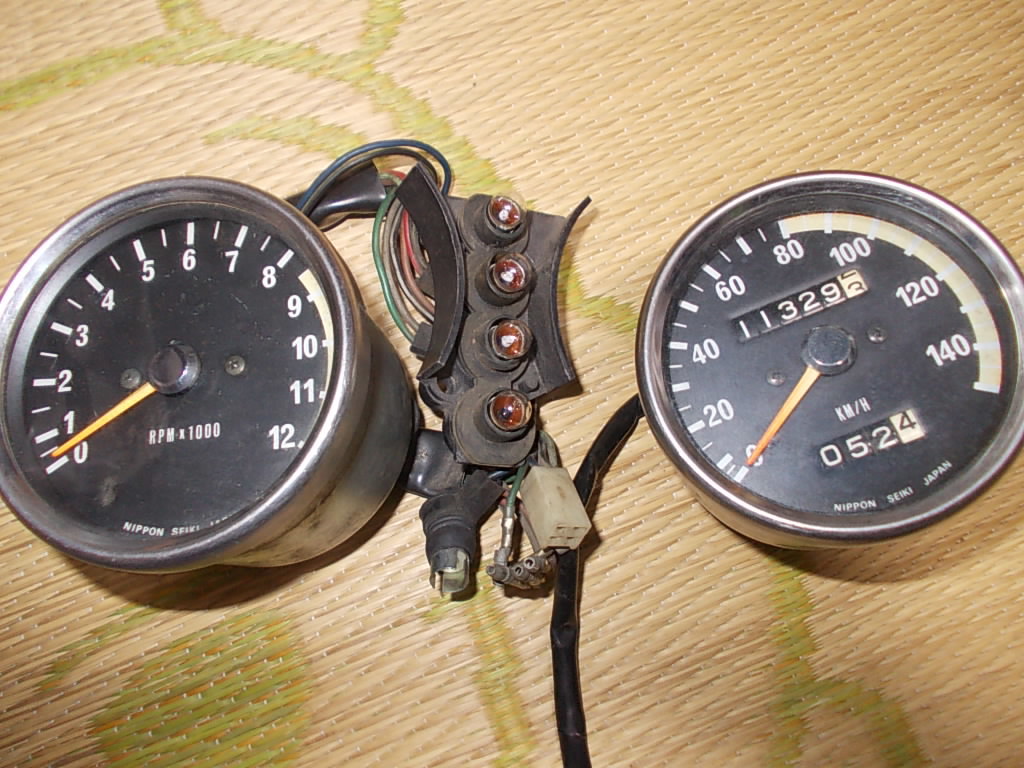 カワサキ 350ssの タコメーターとメーターです （カワサキ 350ss 250ss 